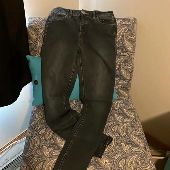 Design Lab Jeans - Picture 2 of 5